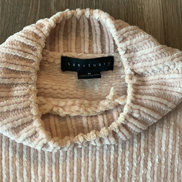 Light Pink Sanctuary Sweater Size M - Picture 2 of 3